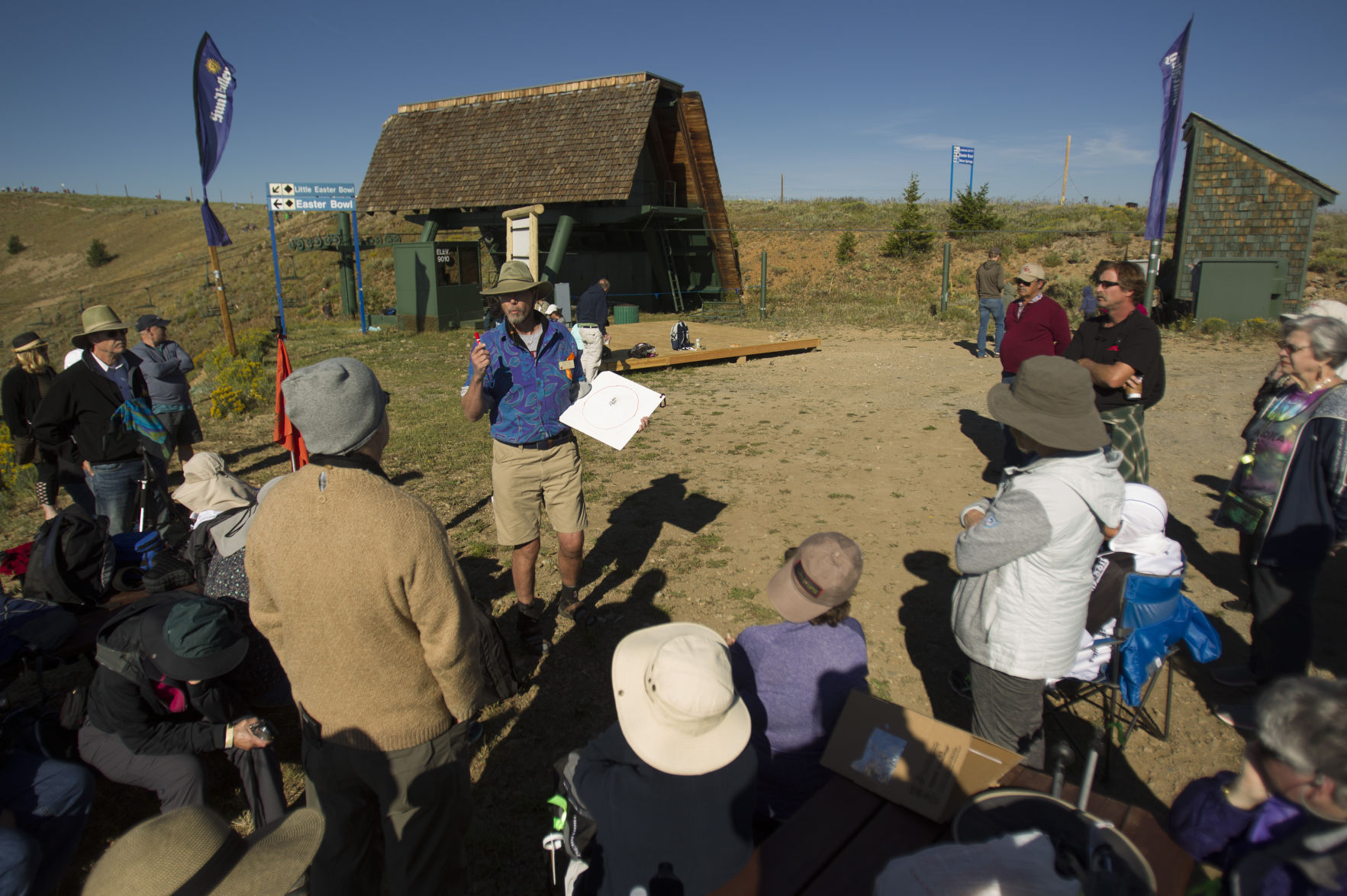 Solar eclipse draws spectators to Baldy
